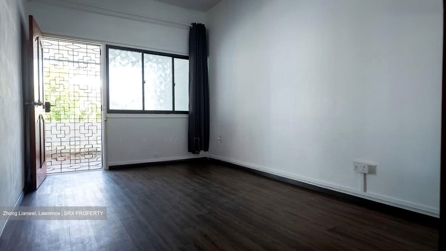 Jalan Pacheli (D19), Terrace #566507471